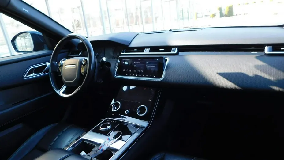 LAND ROVER Range Rover Velar -