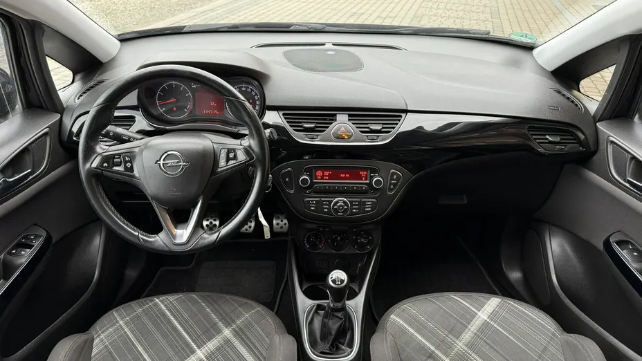 OPEL Corsa -