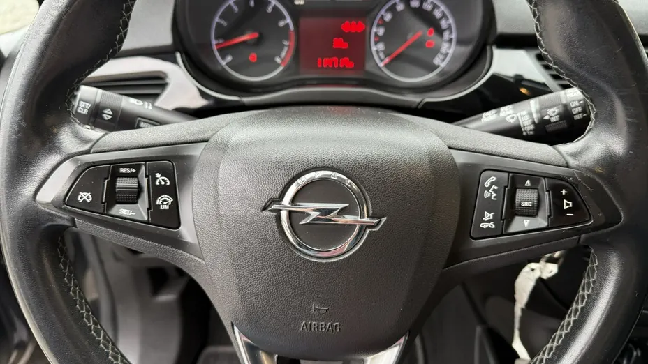 OPEL Corsa -