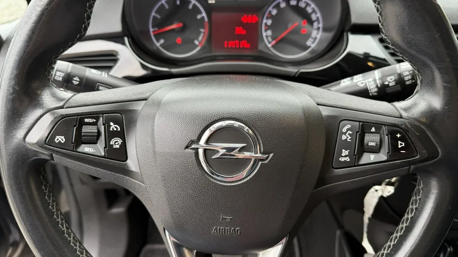 OPEL Corsa -