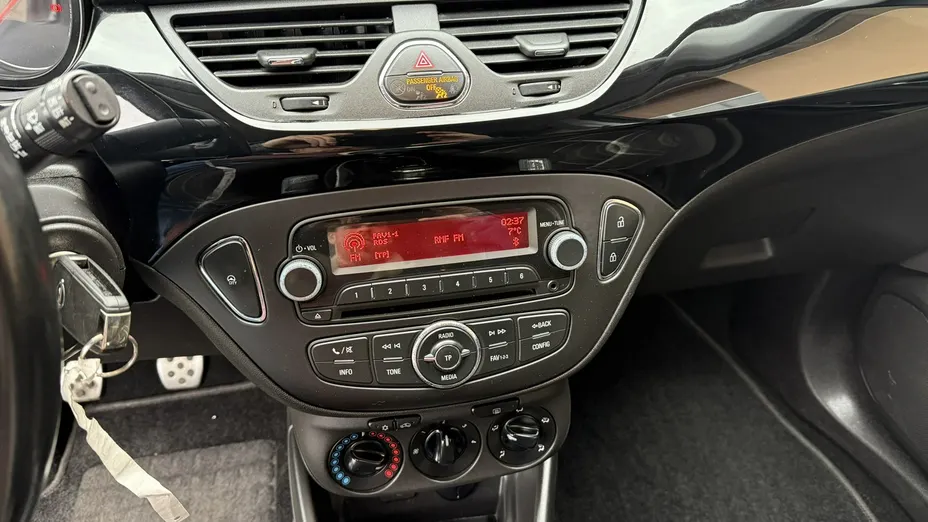 OPEL Corsa -