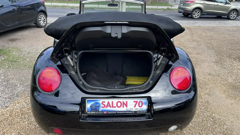 VOLKSWAGEN New Beetle -
