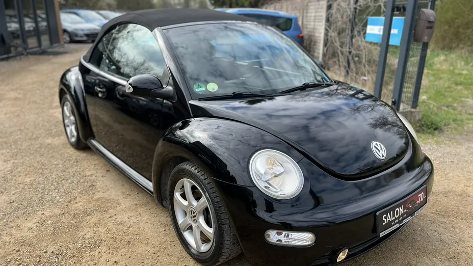 VOLKSWAGEN New Beetle -