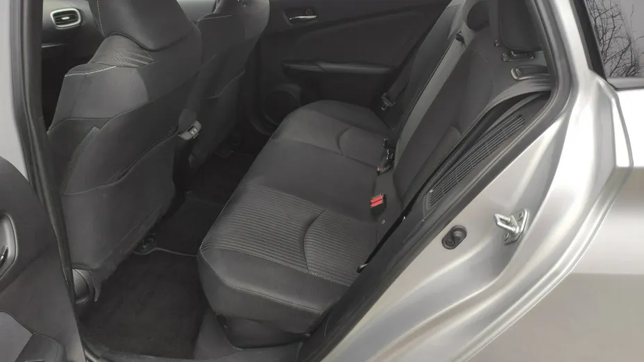 TOYOTA Prius -