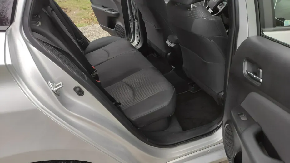 TOYOTA Prius -