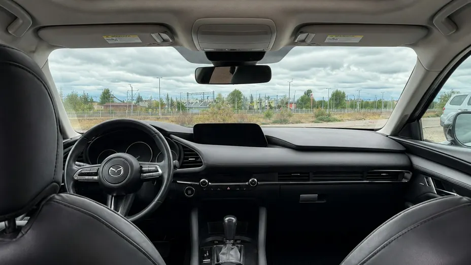 MAZDA 3 -