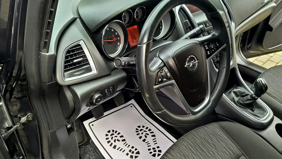 OPEL Astra -