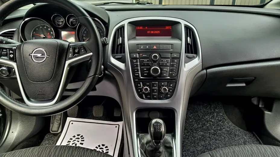 OPEL Astra -