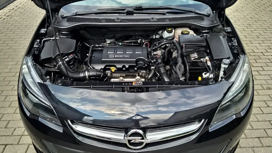 OPEL Astra -