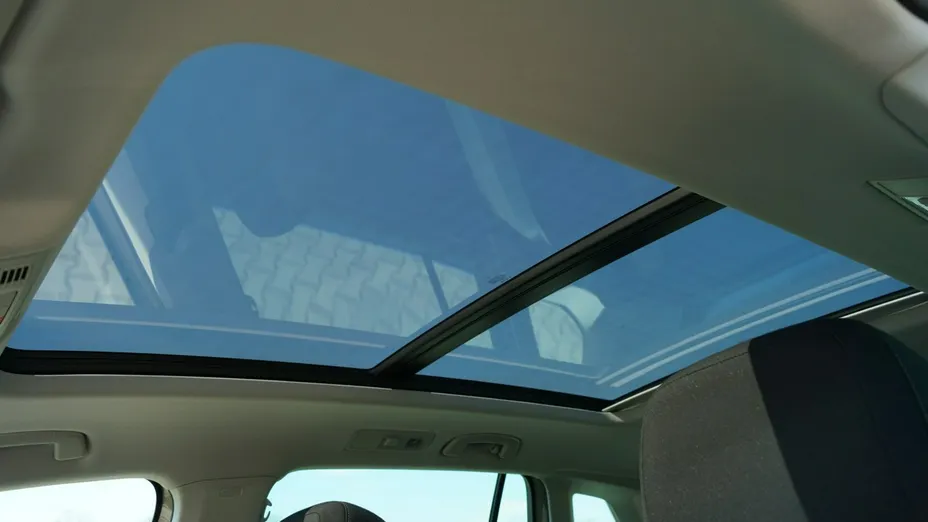 VOLKSWAGEN Tiguan -