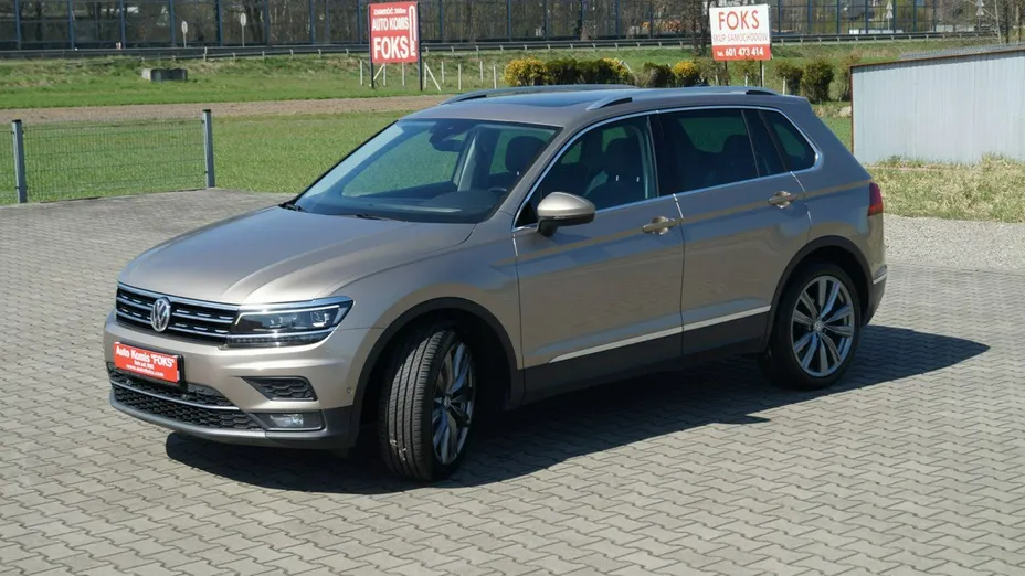 VOLKSWAGEN Tiguan -
