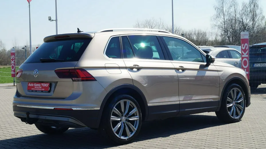 VOLKSWAGEN Tiguan -