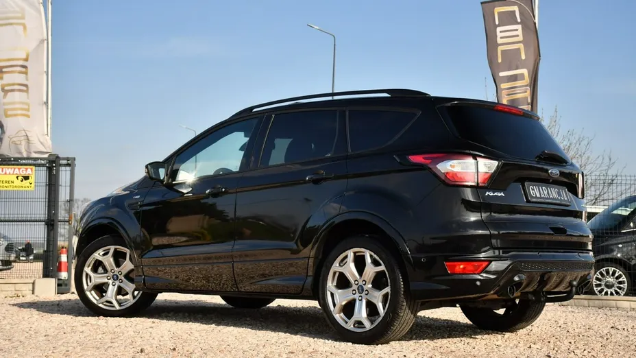 FORD Kuga -