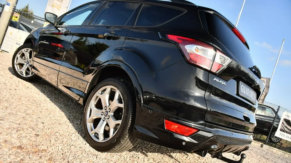 FORD Kuga -