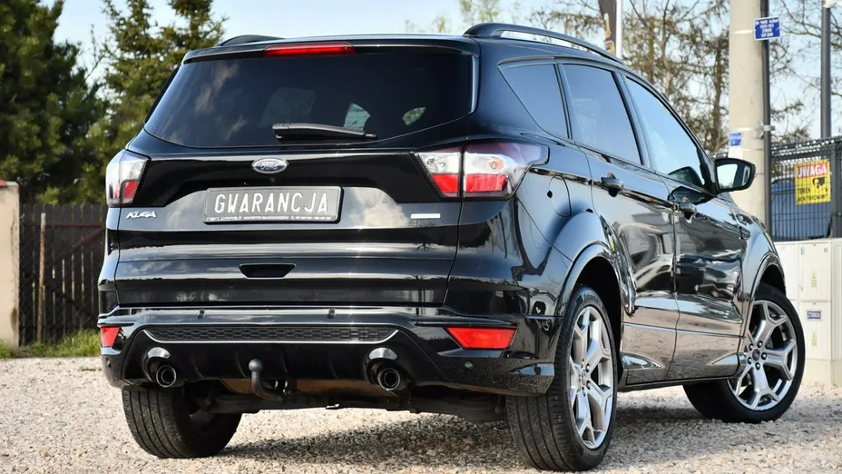 FORD Kuga -