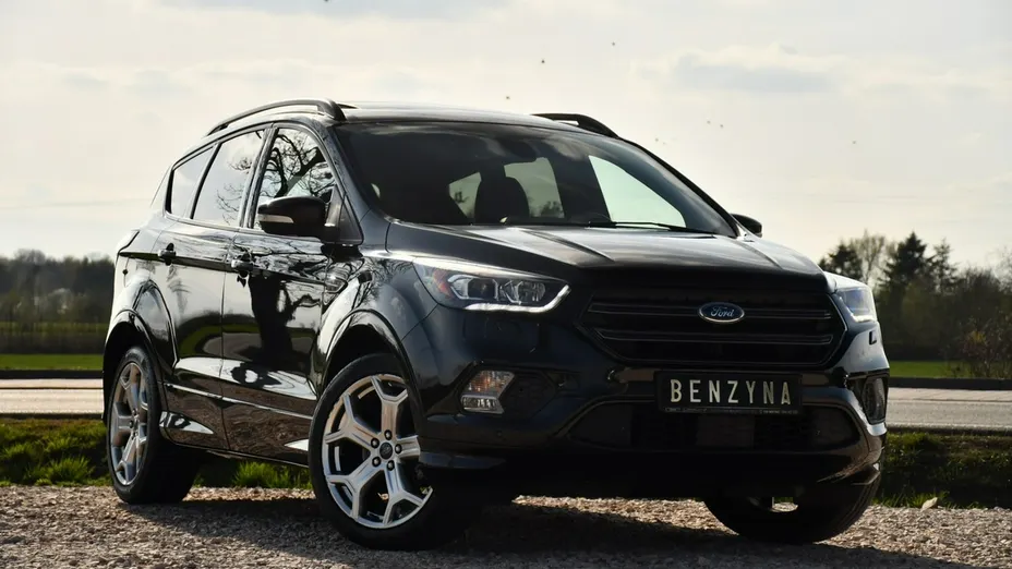 FORD Kuga -