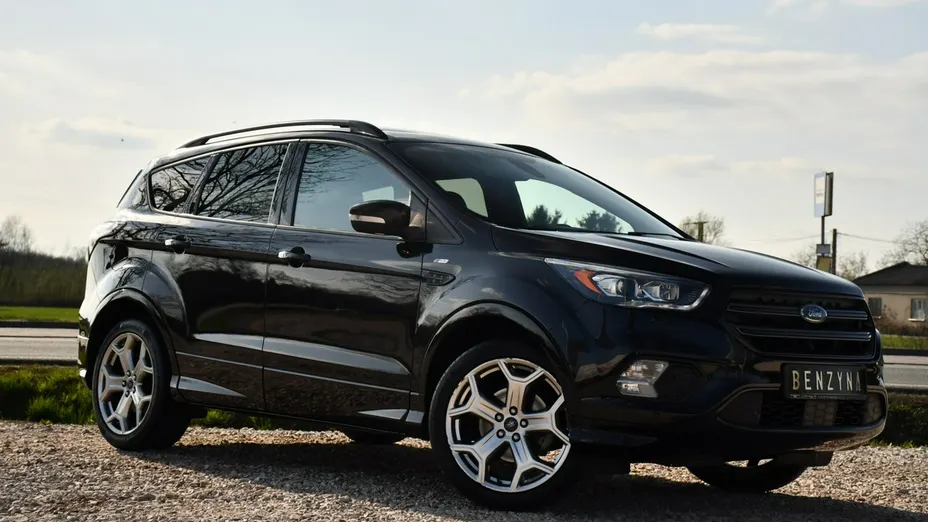 FORD Kuga -