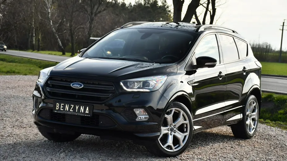 FORD Kuga -