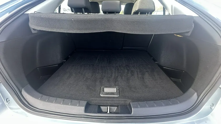 MITSUBISHI Lancer -