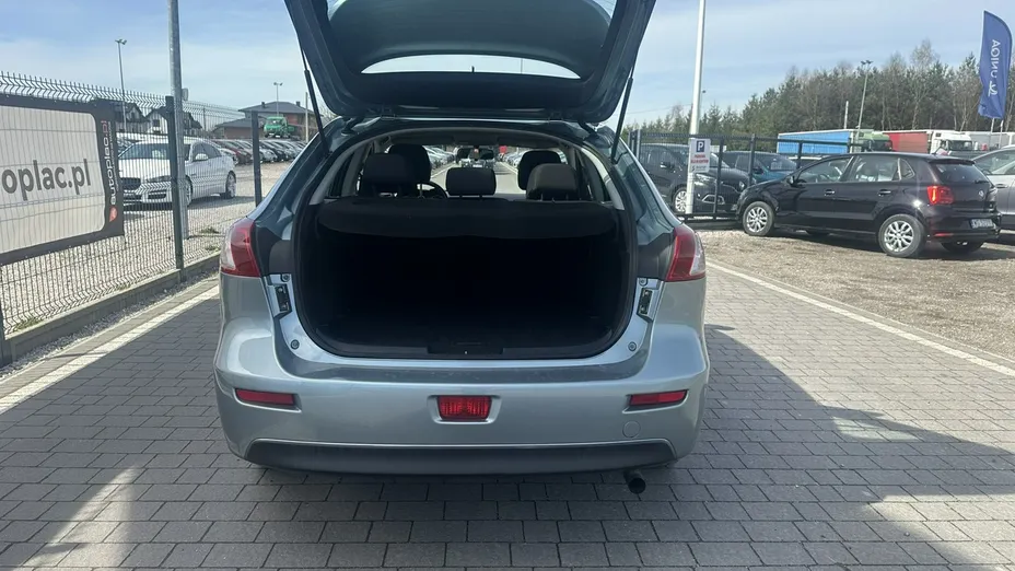 MITSUBISHI Lancer -