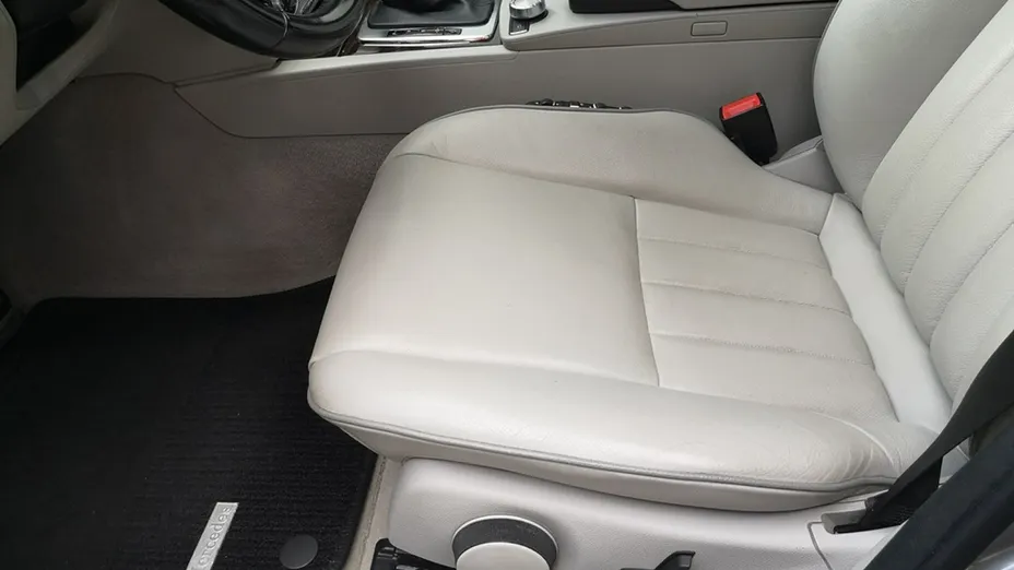 MERCEDES-BENZ C Klasa -