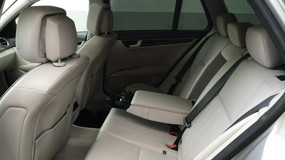 MERCEDES-BENZ C Klasa -