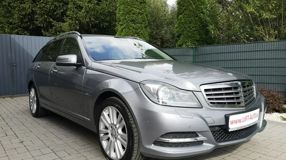MERCEDES-BENZ C Klasa -