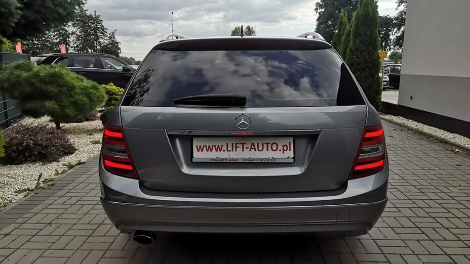 MERCEDES-BENZ C Klasa -