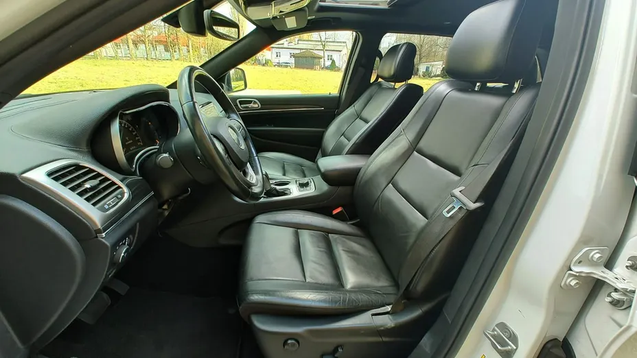 JEEP Grand Cherokee -