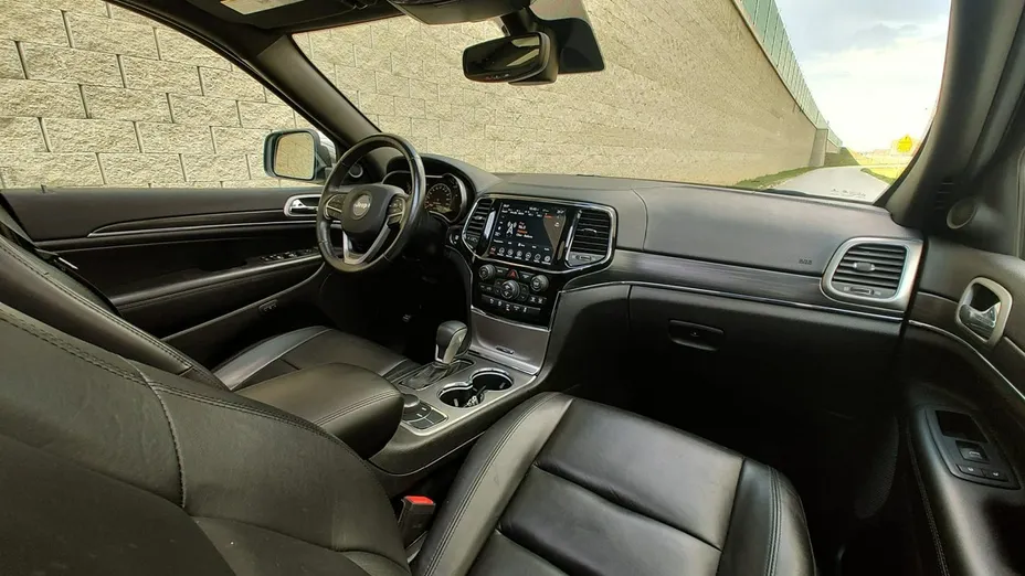 JEEP Grand Cherokee -