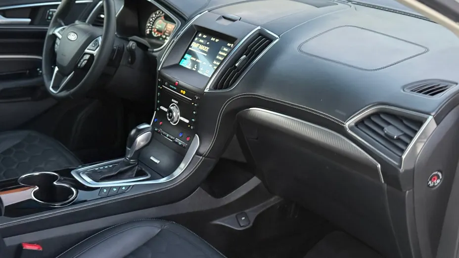 FORD Edge -