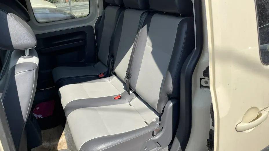 VOLKSWAGEN Caddy -
