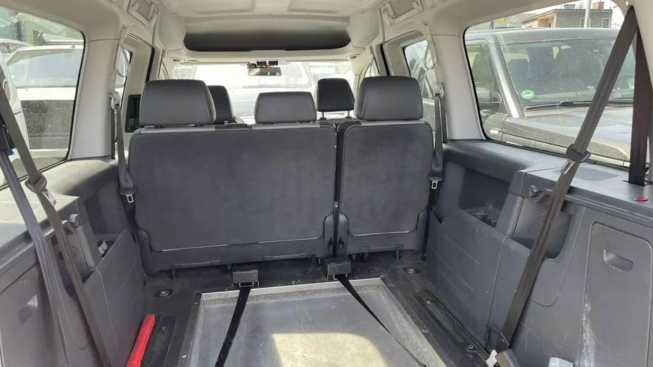 VOLKSWAGEN Caddy -