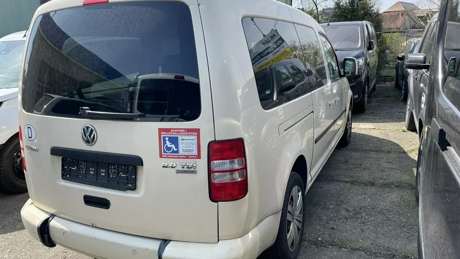 VOLKSWAGEN Caddy -