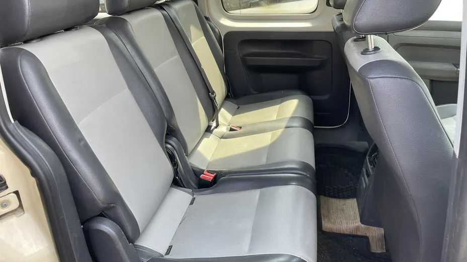 VOLKSWAGEN Caddy -