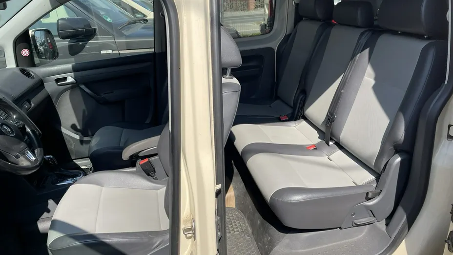 VOLKSWAGEN Caddy -
