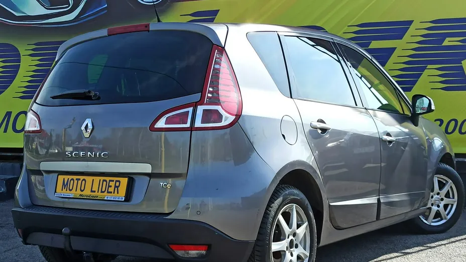 RENAULT Scenic -