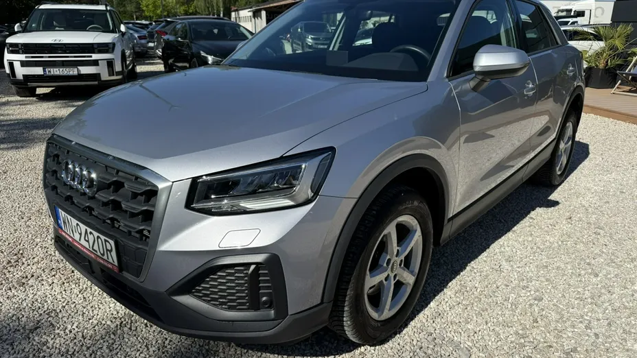 AUDI Q2 -