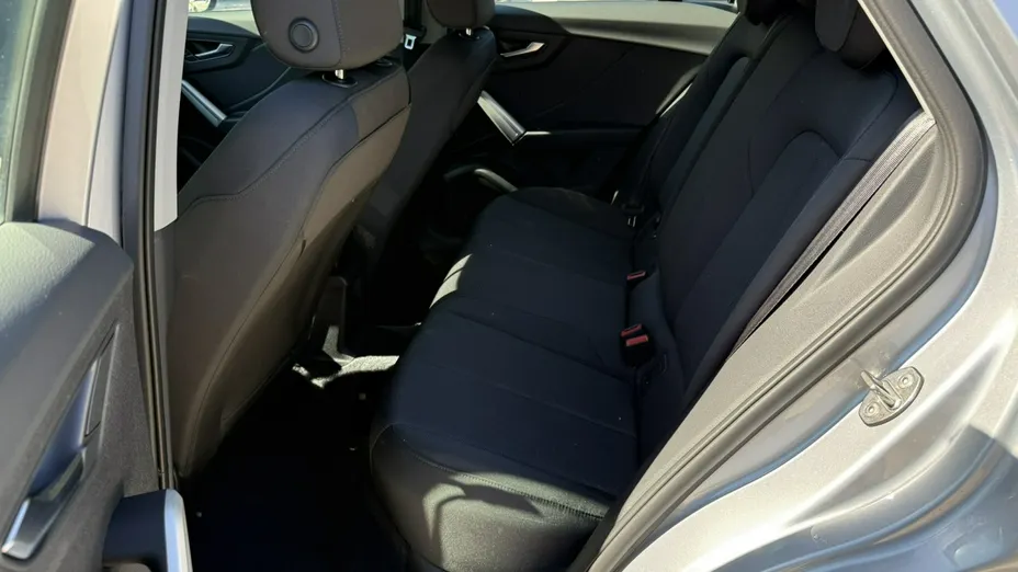 AUDI Q2 -