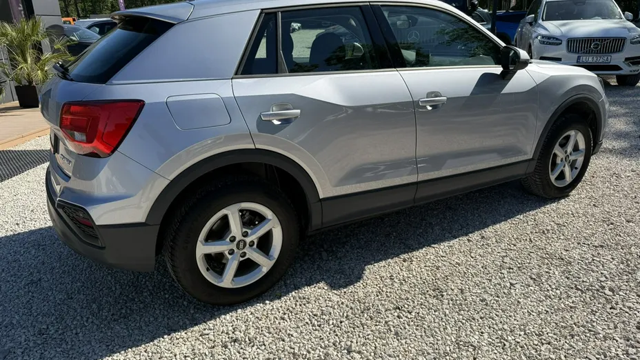 AUDI Q2 -