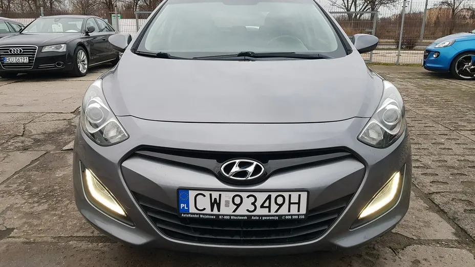 HYUNDAI i30 -