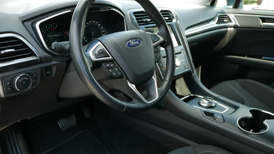 FORD Mondeo -