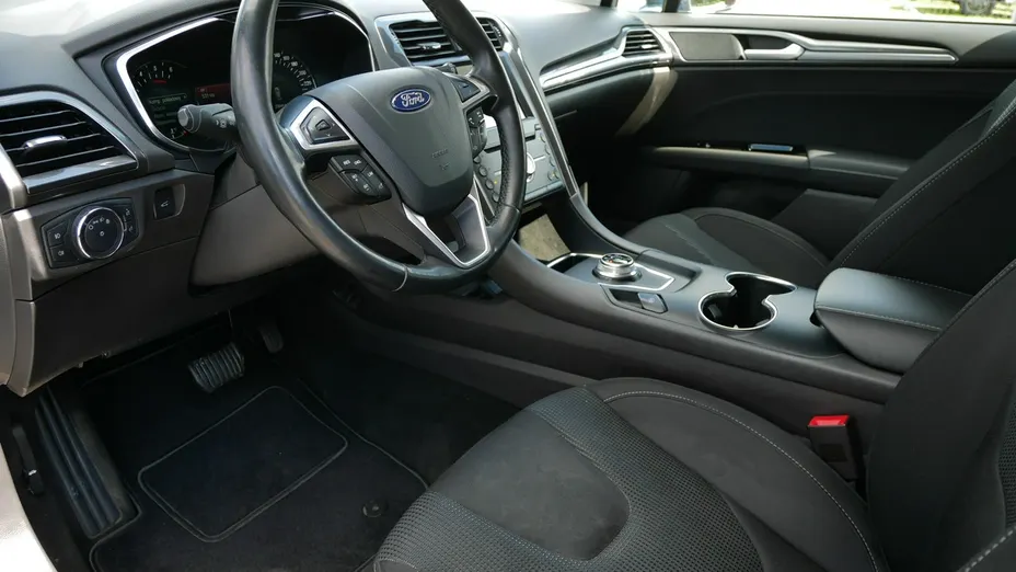 FORD Mondeo -