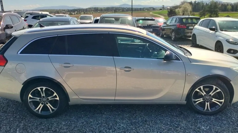 OPEL Insignia -