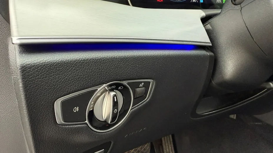 MERCEDES-BENZ E Klasa -