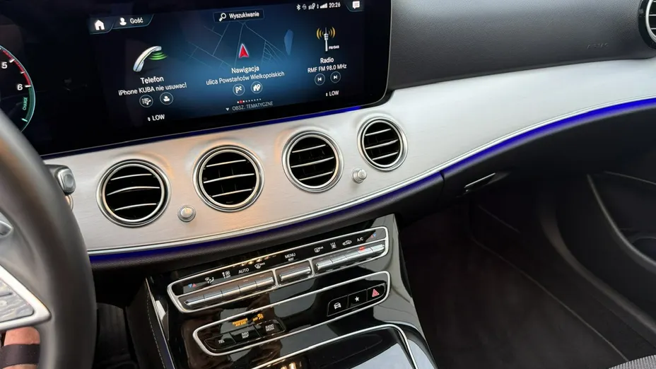 MERCEDES-BENZ E Klasa -