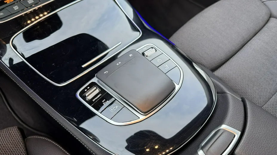 MERCEDES-BENZ E Klasa -