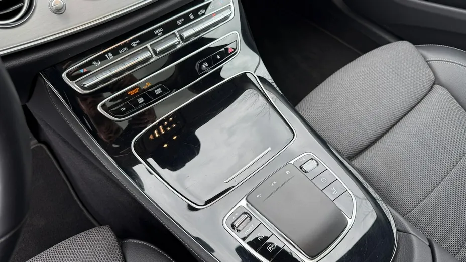 MERCEDES-BENZ E Klasa -