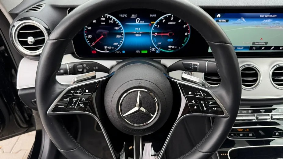 MERCEDES-BENZ E Klasa -