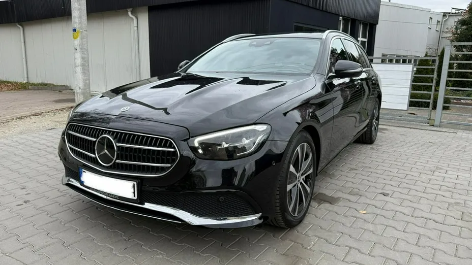 MERCEDES-BENZ E Klasa -